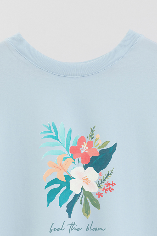 REMERA CROP ESTAMPADA COASTAL FEEL THE BLOOM