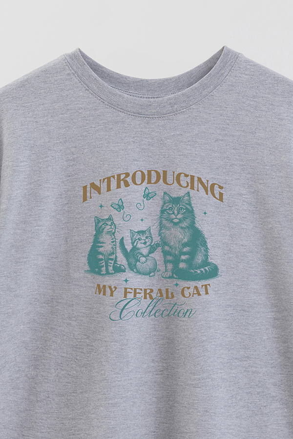 REMERA OVER ESTAMPADA CAT MY FERAL CAT