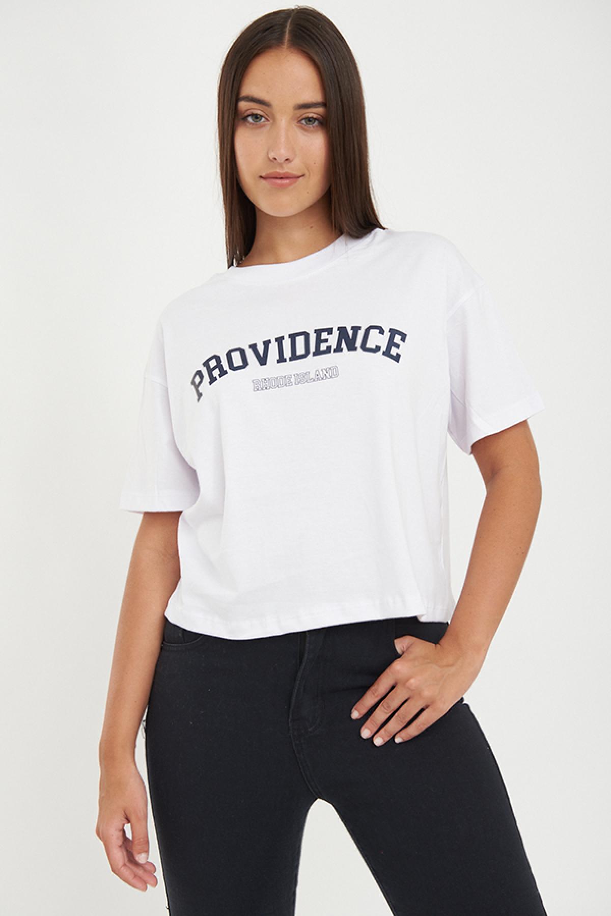 REMERA CROP ESTAMPADA WCV PROVIDENCE