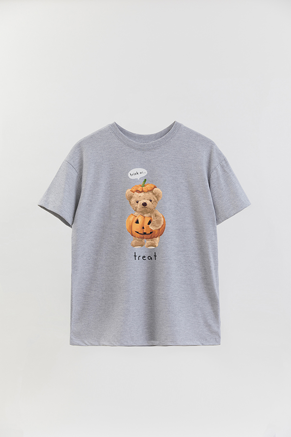 REMERA OVER ESTAMPADA UNISEX TEDDY TRICK OR TREAT