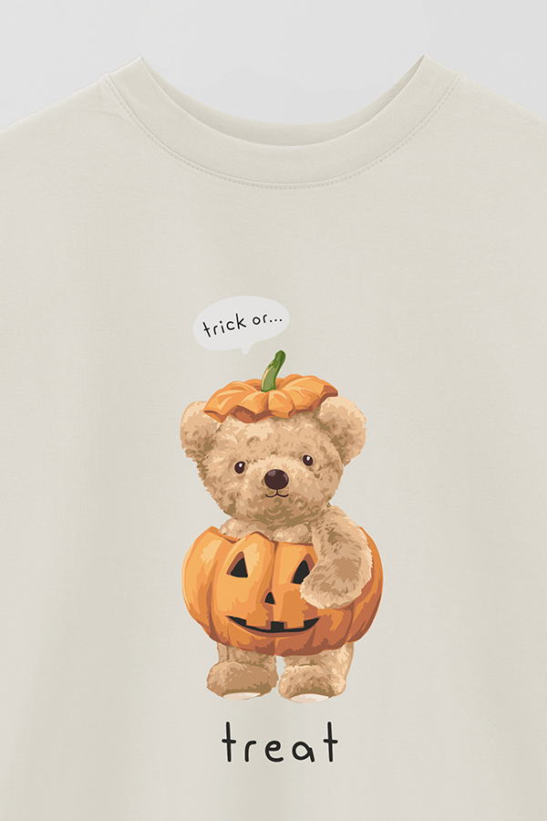 REMERA OVER ESTAMPADA UNISEX TEDDY TRICK OR TREAT