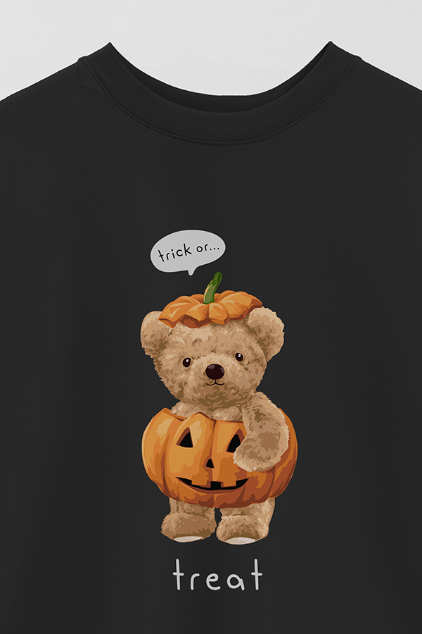 REMERA OVER ESTAMPADA UNISEX TEDDY TRICK OR TREAT