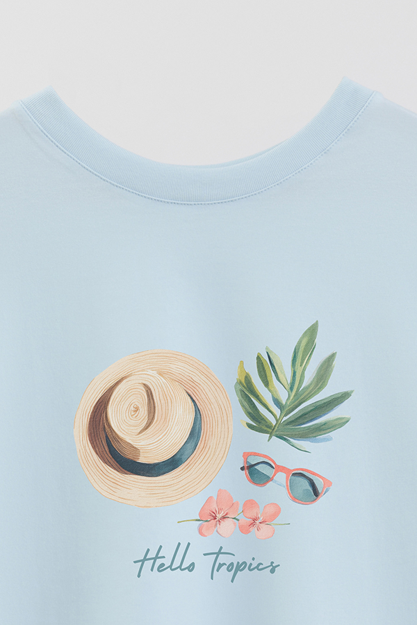 REMERA CROP ESTAMPADA COASTAL HELLO TROPICS