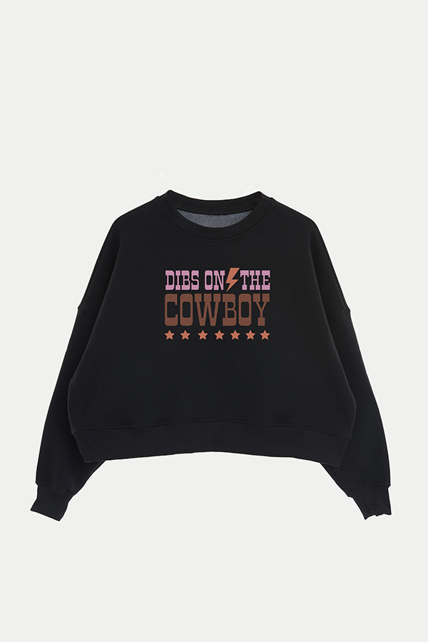BUZO CROP ESTAMPADO WESTERN DIBS ON THE COWBOY