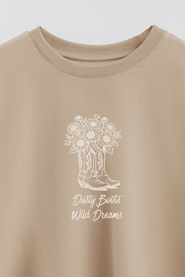 REMERA CROP ESTAMPADA COWGIRL WILD DREAMS
