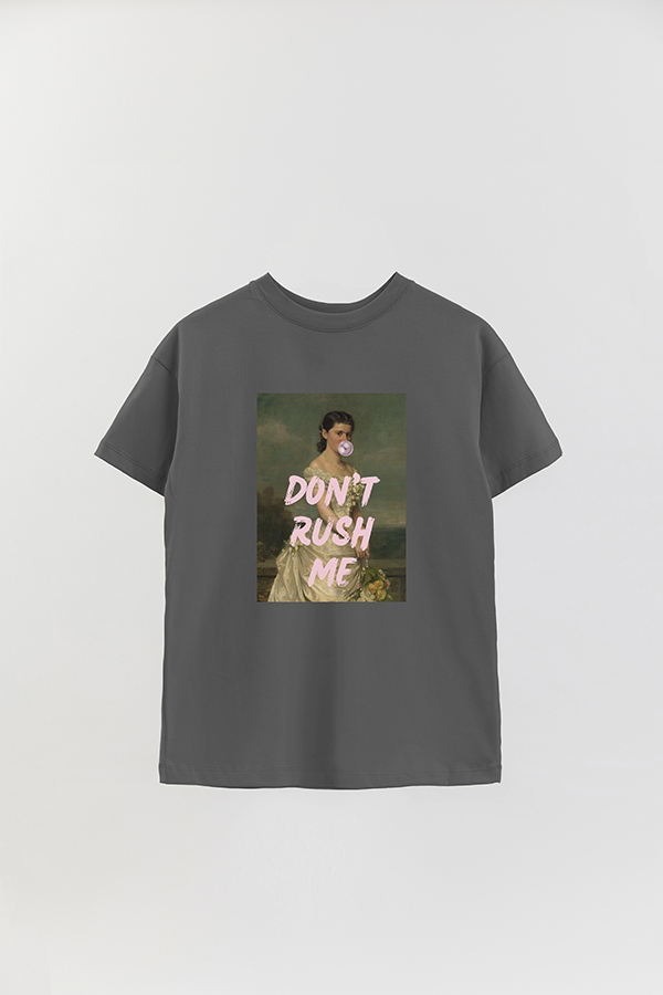 REMERA OVER ESTAMPADA ART COLLECTION 14 DON'T RUSH ME