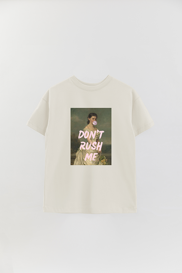 REMERA OVER ESTAMPADA ART COLLECTION 14 DON'T RUSH ME