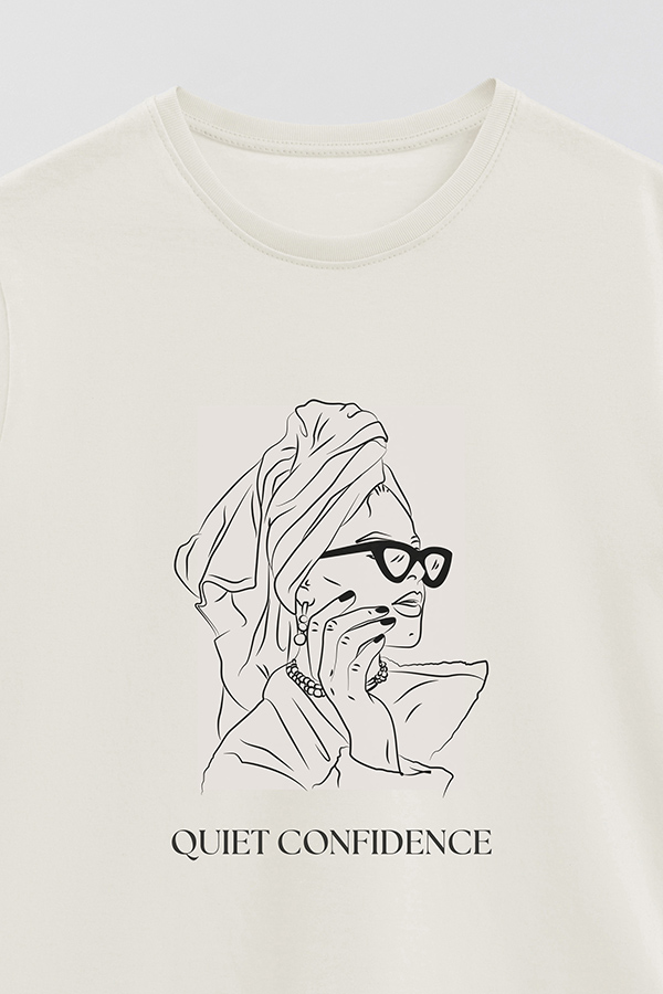 REMERA BASICA ESTAMPADA QUIET CONFIDENCE