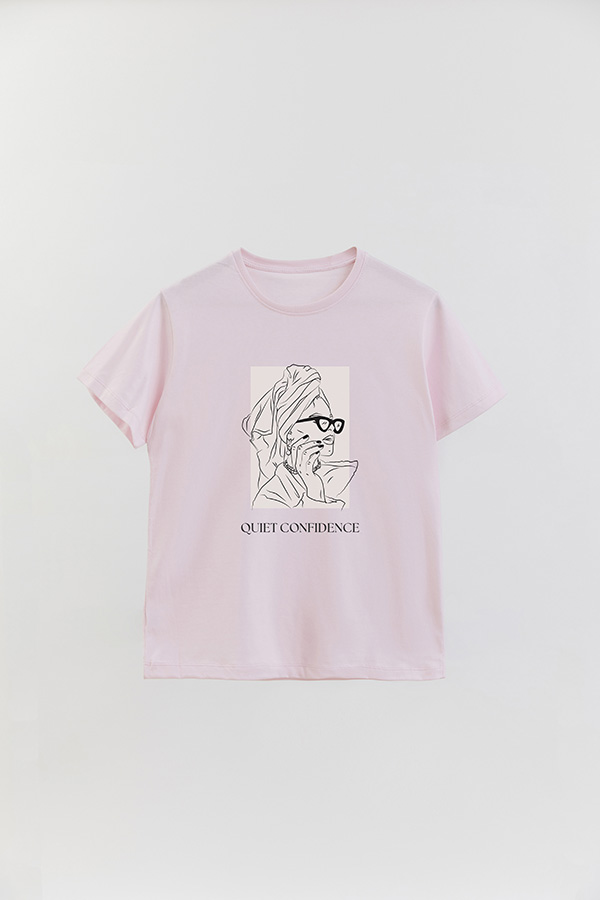 REMERA BASICA ESTAMPADA QUIET CONFIDENCE