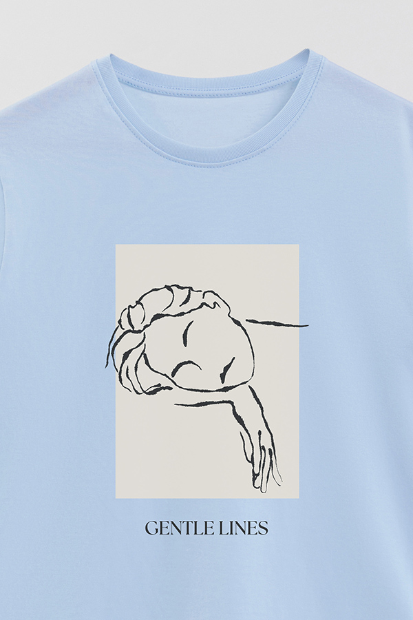 REMERA BASICA ESTAMPADA GENTLE LINES