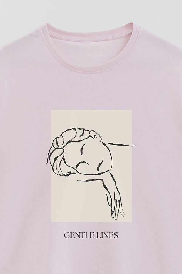 REMERA BASICA ESTAMPADA GENTLE LINES