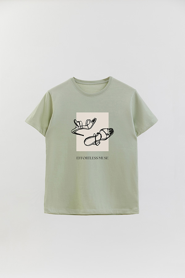 REMERA BASICA ESTAMPADA EFFORTLESS MUSE