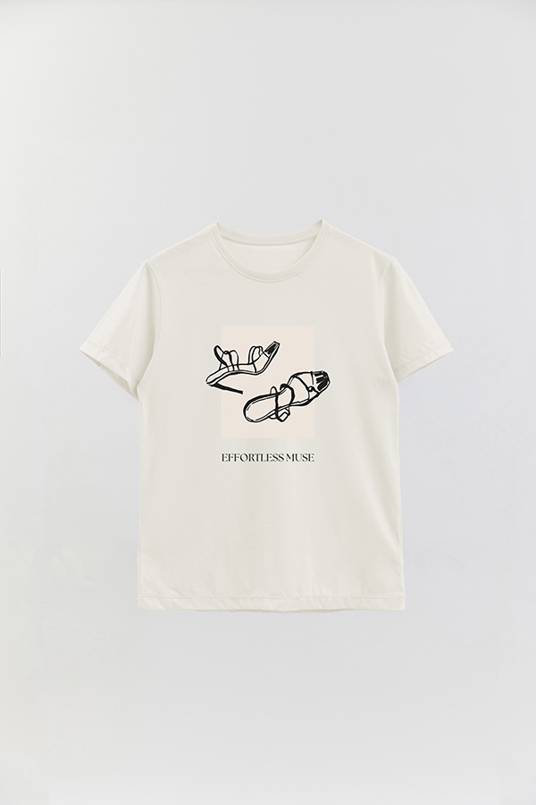 REMERA BASICA ESTAMPADA EFFORTLESS MUSE