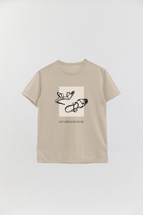 REMERA BASICA ESTAMPADA EFFORTLESS MUSE