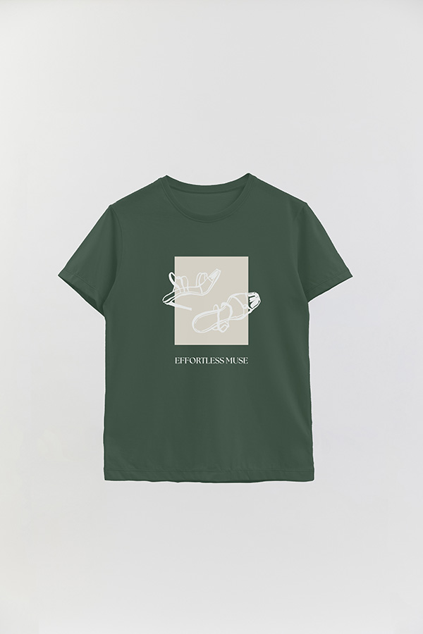 REMERA BASICA ESTAMPADA EFFORTLESS MUSE