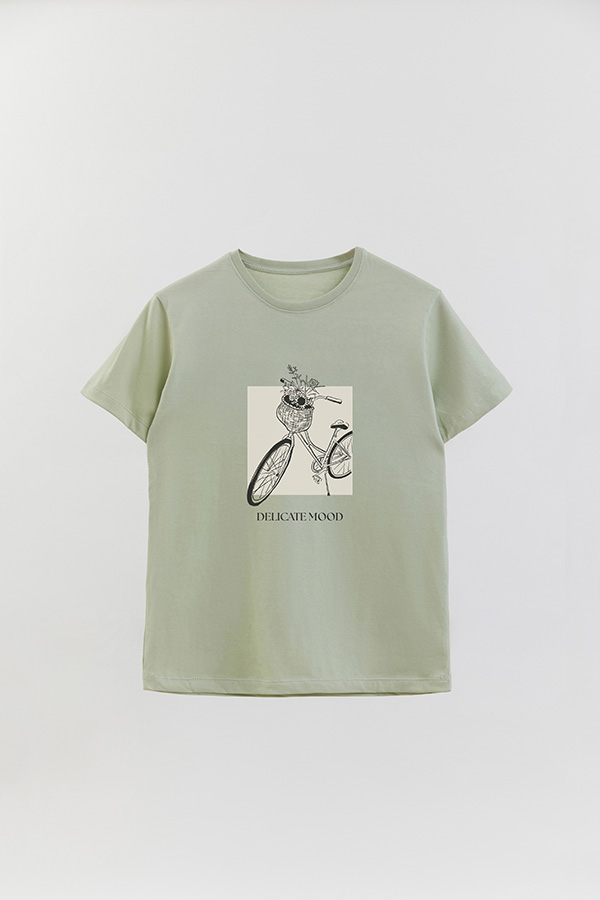 REMERA BASICA ESTAMPADA DELICATE MOOD