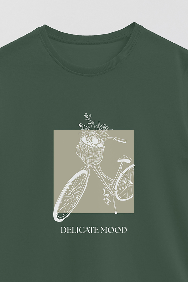 REMERA BASICA ESTAMPADA DELICATE MOOD