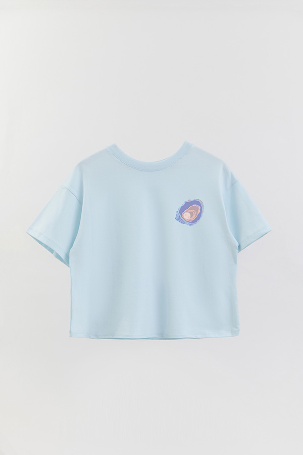 REMERA CROP FB TRAVEL STAMP 10