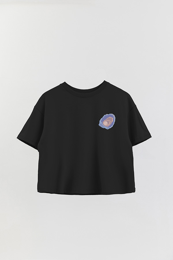 REMERA CROP FB TRAVEL STAMP 10