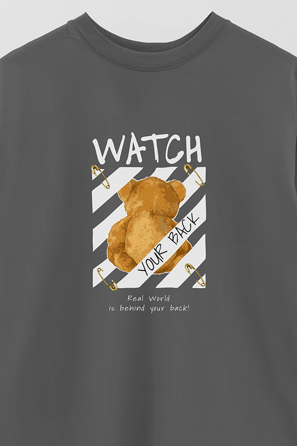REMERA OVER ESTAMPADA UNISEX WATCH YOUR BACK 2