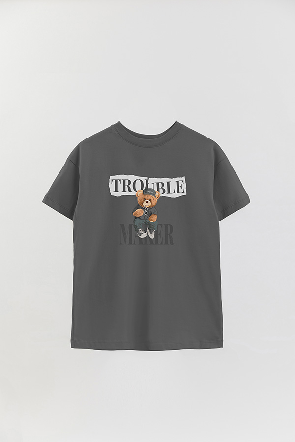 REMERA OVER ESTAMPADA UNISEX TROUBLE MAKER