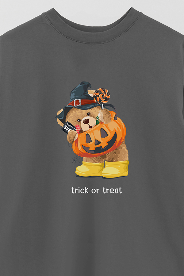 REMERA OVER ESTAMPADA UNISEX TRICK OR TREAT 2