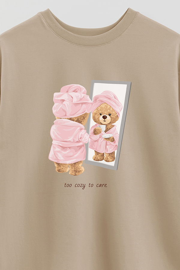 REMERA OVER ESTAMPADA UNISEX TOO COZY TO CARE