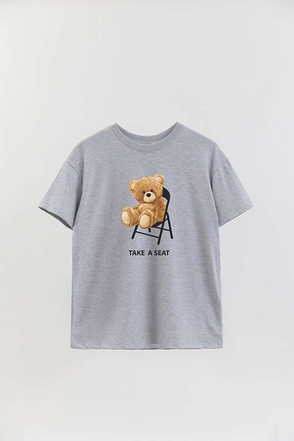 REMERA OVER ESTAMPADA UNISEX TAKE A SEAT