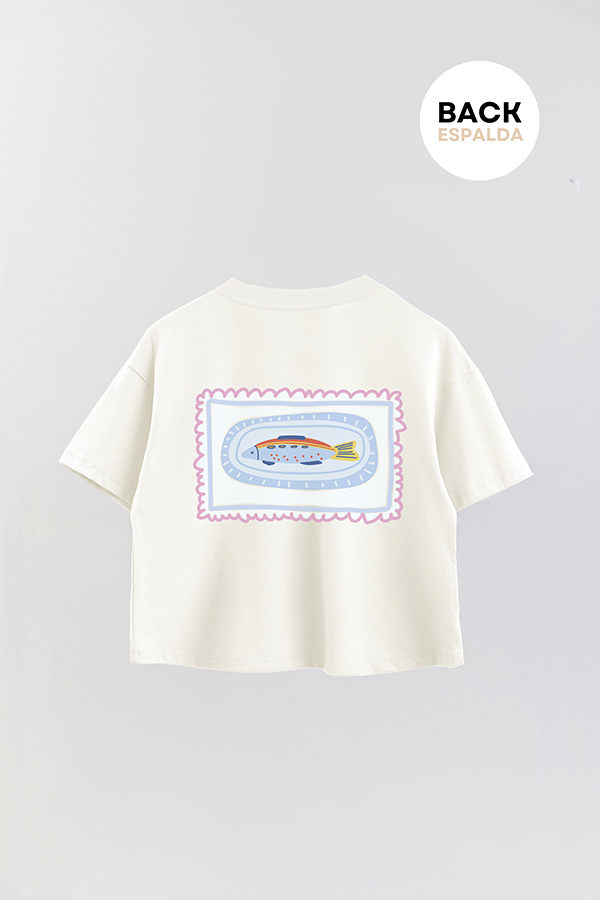 REMERA CROP FB TRAVEL STAMP 8