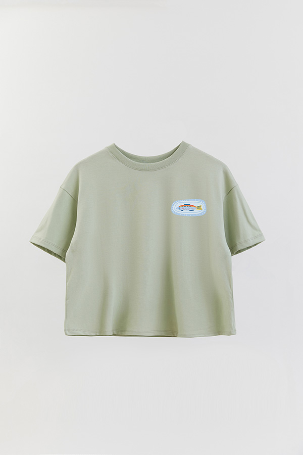 REMERA CROP FB TRAVEL STAMP 8