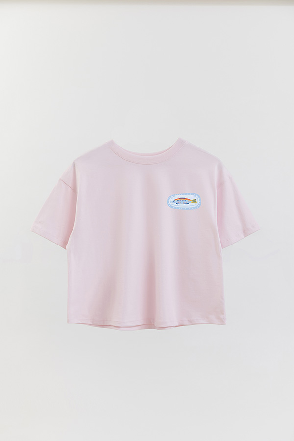 REMERA CROP FB TRAVEL STAMP 8