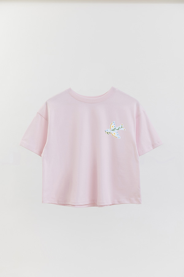 REMERA CROP FB TRAVEL STAMP 7