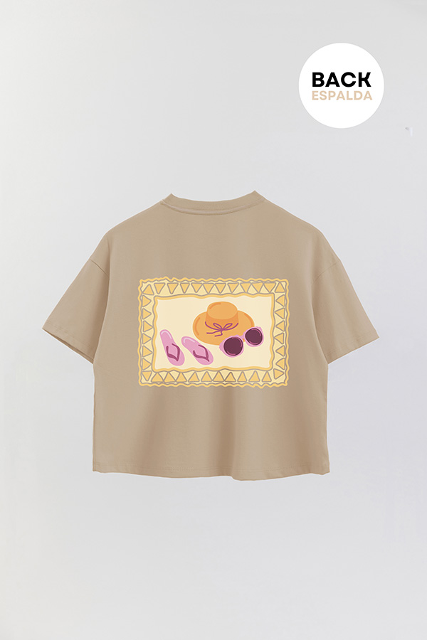 REMERA CROP FB TRAVEL STAMP 6