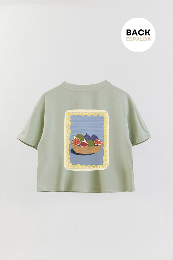 REMERA CROP FB TRAVEL STAMP 4
