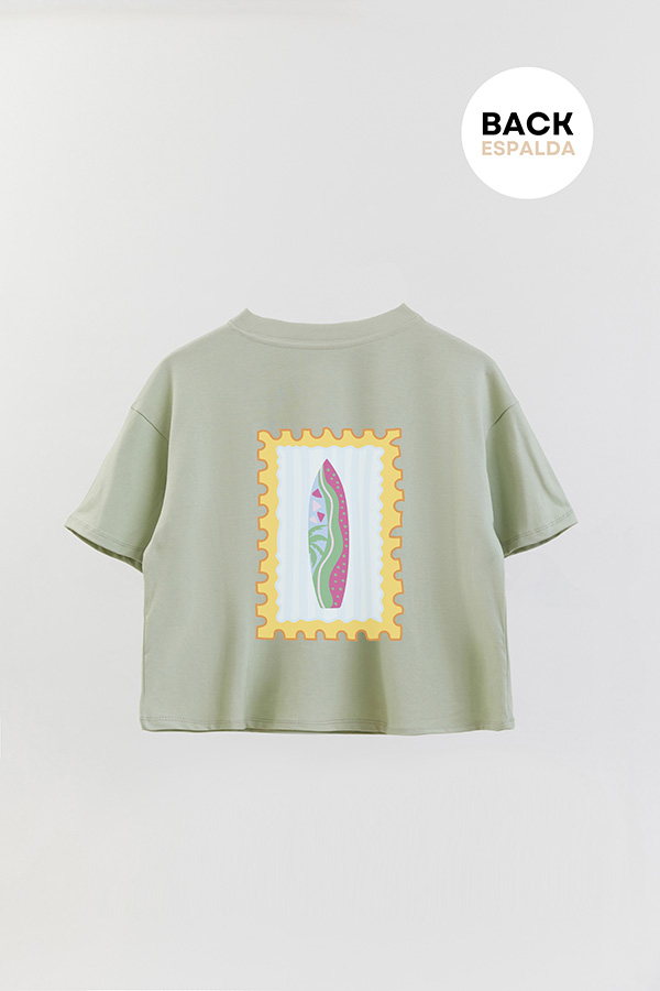 REMERA CROP FB TRAVEL STAMP 2