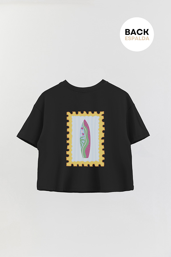 REMERA CROP FB TRAVEL STAMP 2