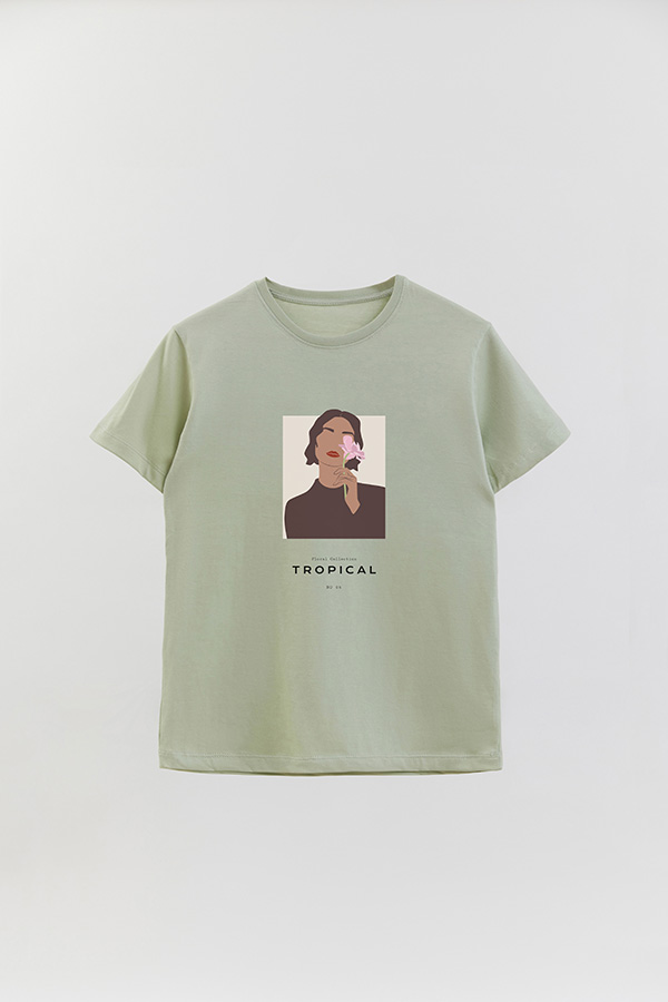 REMERA BASICA ESTAMPADA PORTRAIT 6