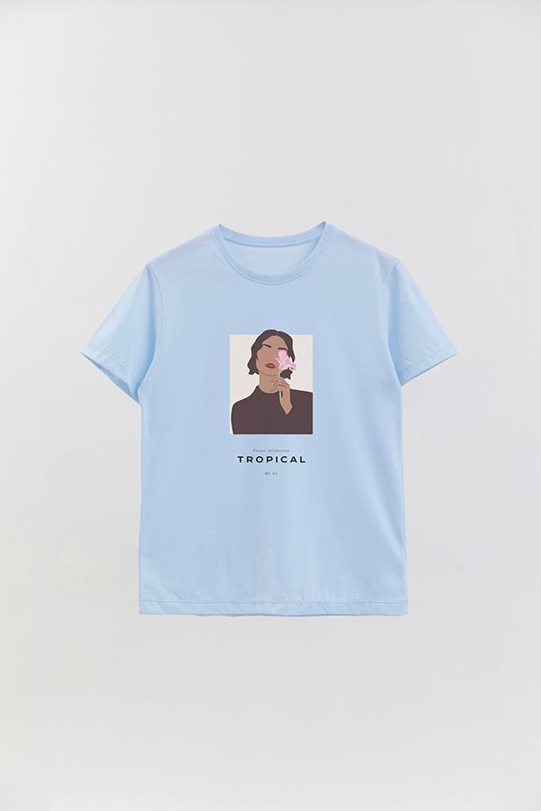 REMERA BASICA ESTAMPADA PORTRAIT 6