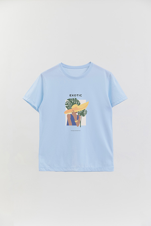 REMERA BASICA ESTAMPADA PORTRAIT 4