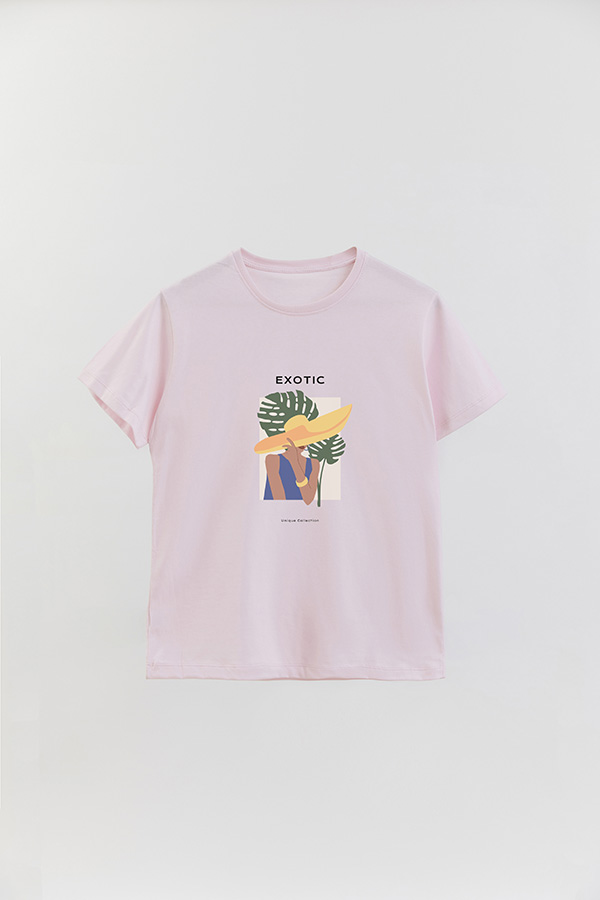 REMERA BASICA ESTAMPADA PORTRAIT 4