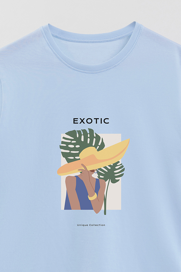 REMERA BASICA ESTAMPADA PORTRAIT 4