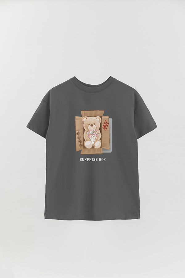 REMERA OVER ESTAMPADA UNISEX SURPRISE BOX