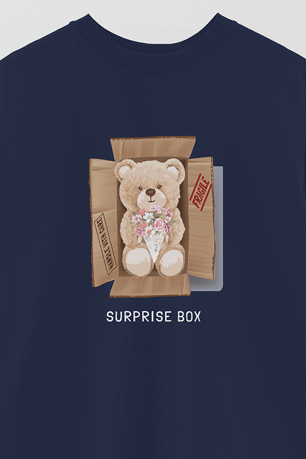 REMERA OVER ESTAMPADA UNISEX SURPRISE BOX