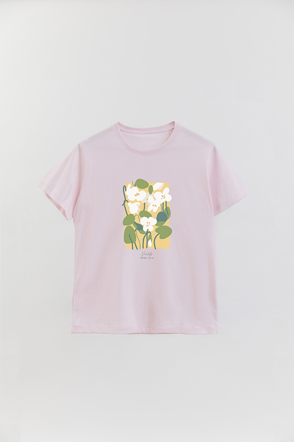 REMERA BASICA ESTAMPADA GARDEN VIOLETS