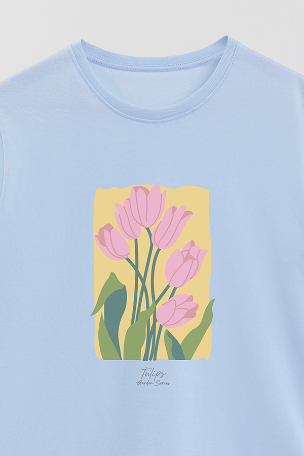 REMERA BASICA ESTAMPADA GARDEN TULIPS