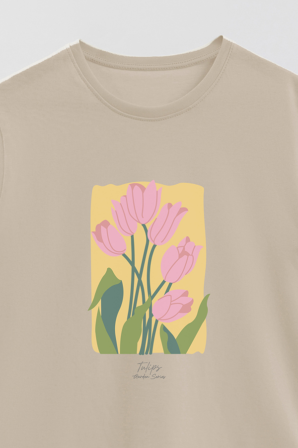 REMERA BASICA ESTAMPADA GARDEN TULIPS