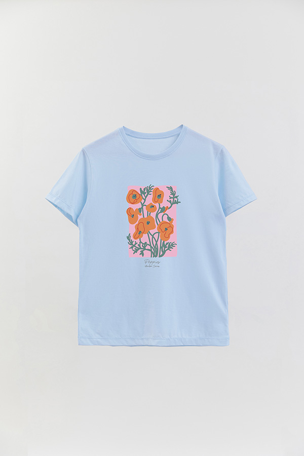 REMERA BASICA ESTAMPADA GARDEN POPPIES