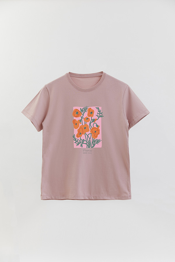 REMERA BASICA ESTAMPADA GARDEN POPPIES