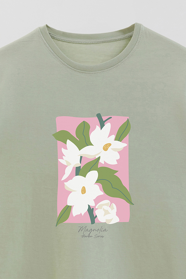 REMERA BASICA ESTAMPADA GARDEN MAGNOLIA