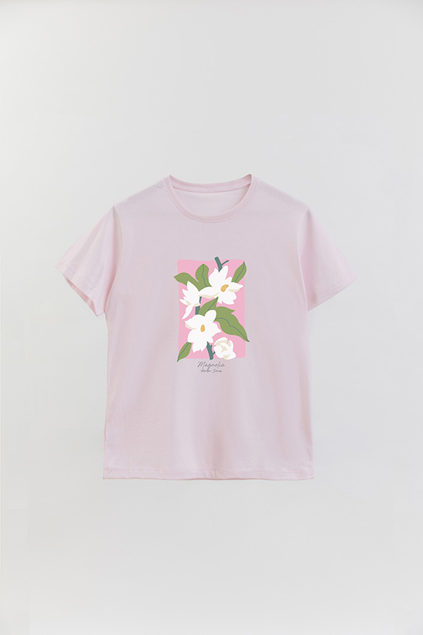 REMERA BASICA ESTAMPADA GARDEN MAGNOLIA